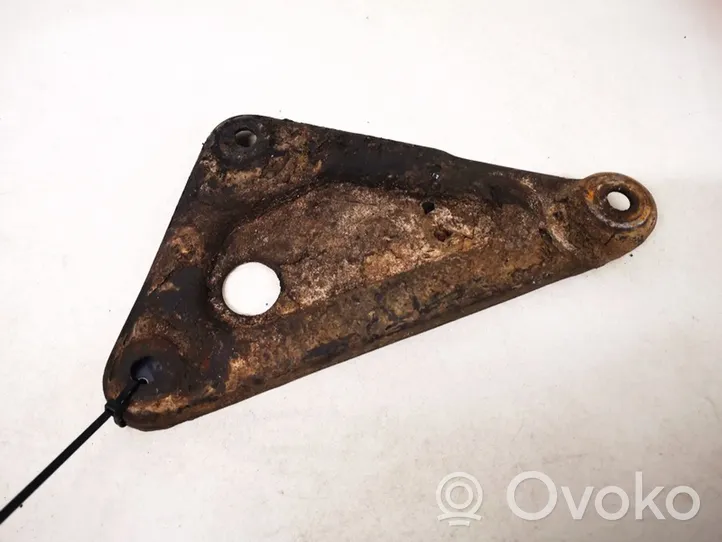 Opel Vectra B Engine mounting bracket 