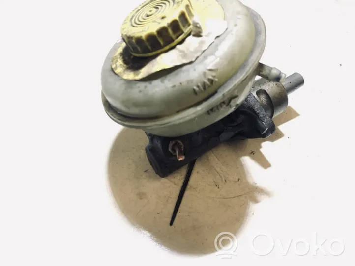 Audi 80 90 B3 Master brake cylinder 8936611307a