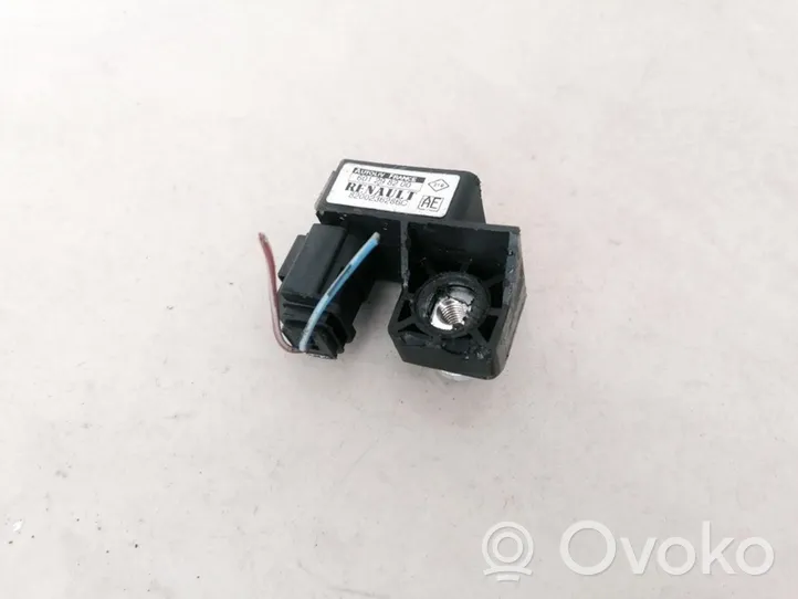 Renault Scenic II -  Grand scenic II Sensor impacto/accidente para activar Airbag 8200236286C