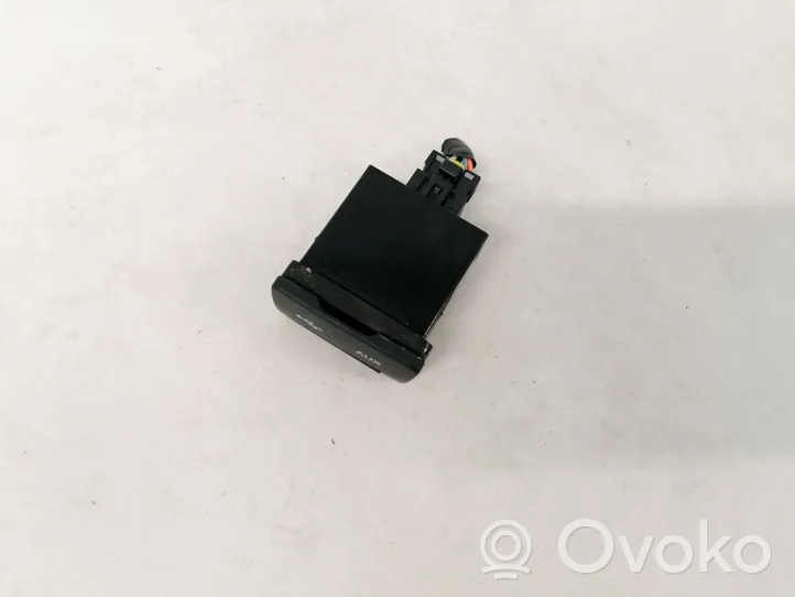 KIA Ceed Connecteur/prise USB 