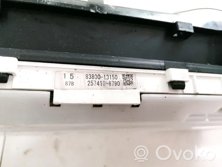 Toyota Corolla Verso E121 Compteur de vitesse tableau de bord 8380013150