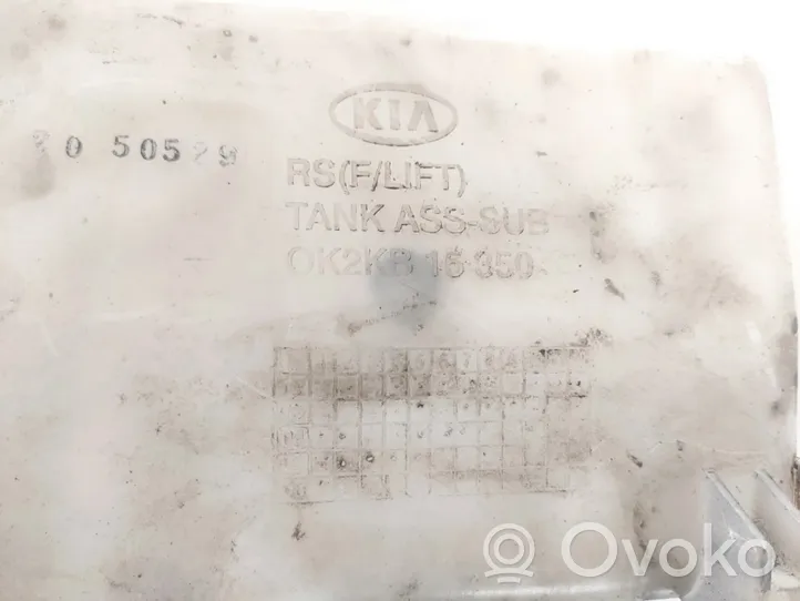 KIA Carens I Jäähdytysnesteen paisuntasäiliö 0k2kb15350