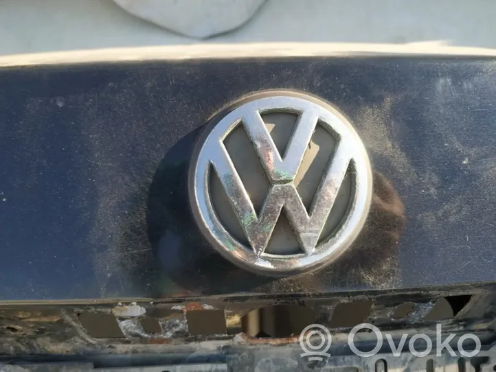 Volkswagen PASSAT B5 Mostrina con logo/emblema della casa automobilistica 