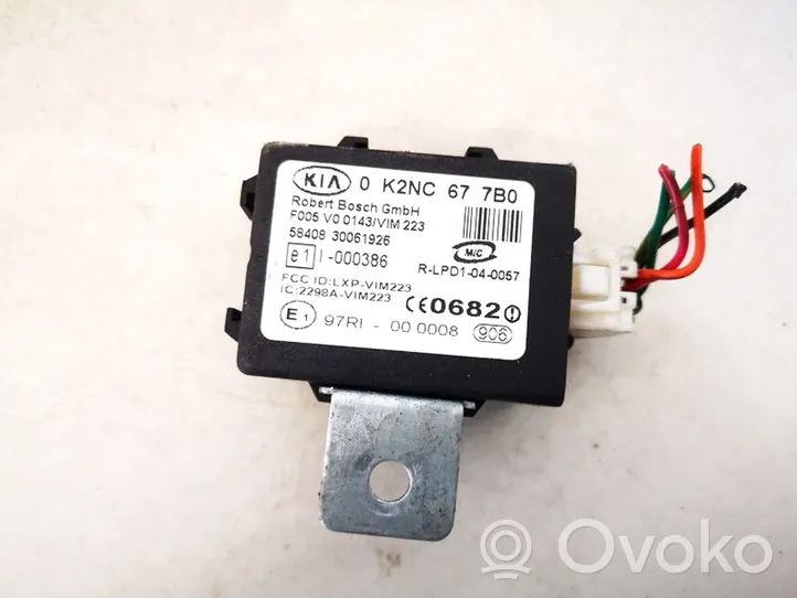 KIA Carens I Imobilaizera vadības bloks 0k2nc677b0