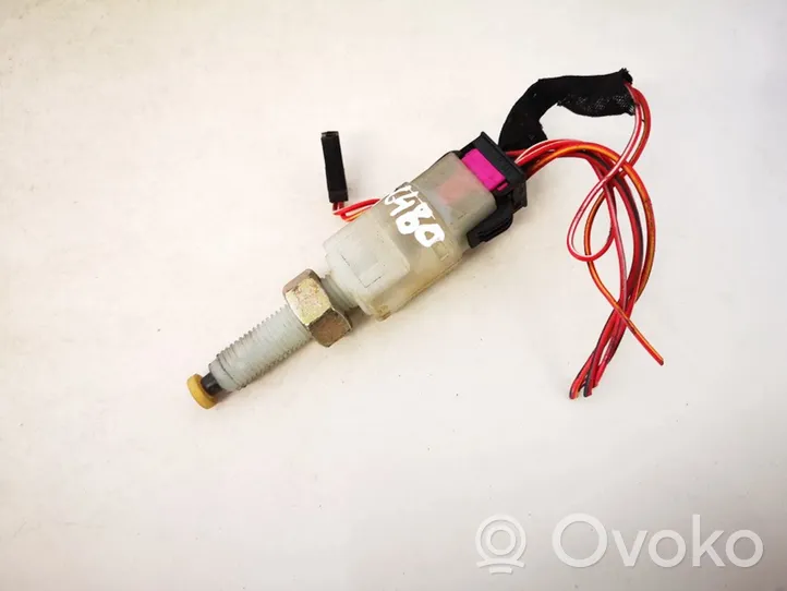 Audi A4 S4 B5 8D Brake pedal sensor switch 108886