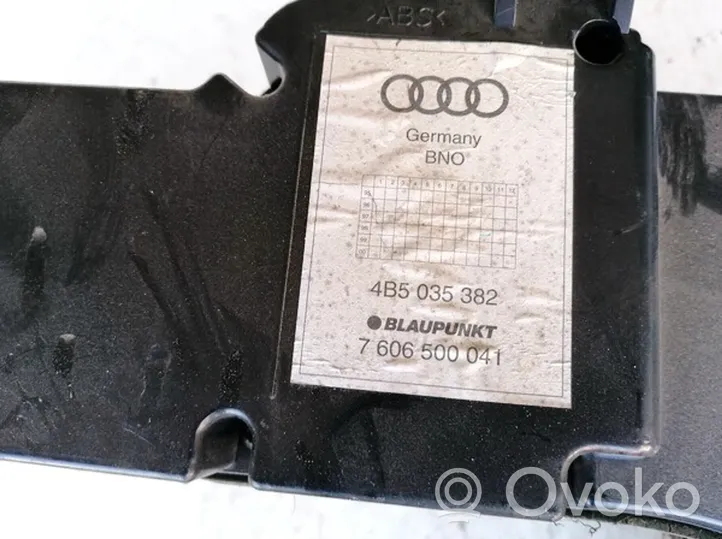 Audi A6 S6 C5 4B Subwoofer-bassokaiutin 4B5035382