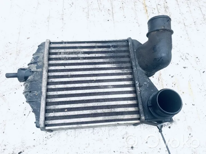 Fiat Idea Chłodnica powietrza doładowującego / Intercooler 849250000