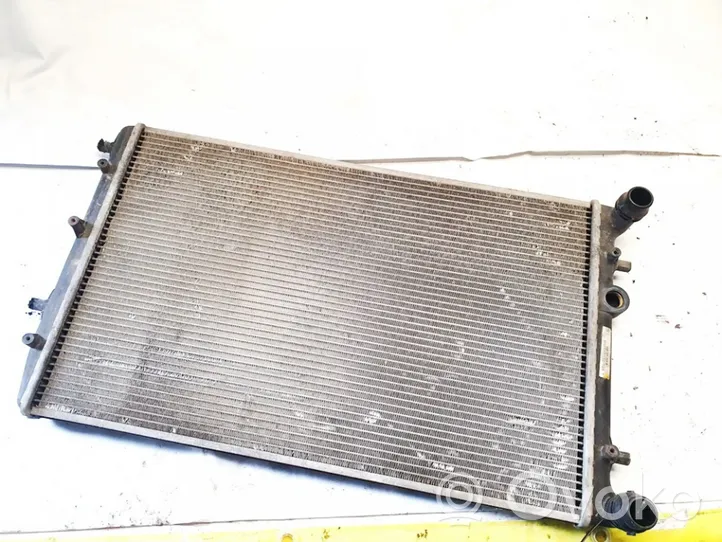 Skoda Fabia Mk1 (6Y) Radiateur de refroidissement 6Q0121253R