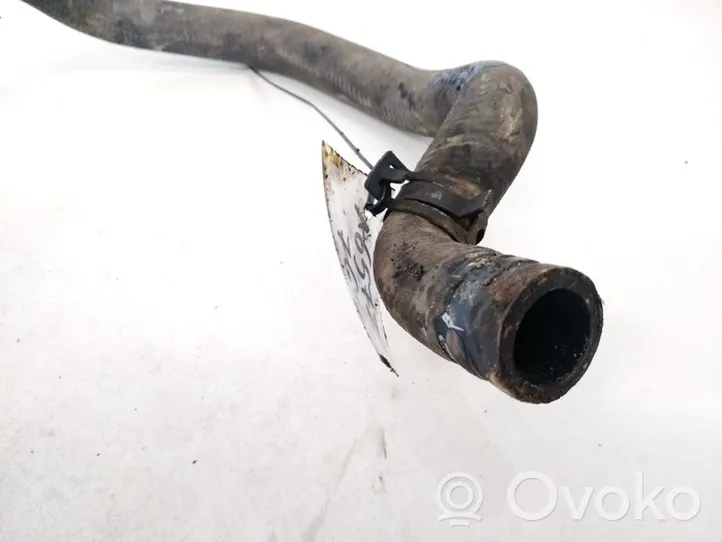 Peugeot 406 Tuyau de liquide de refroidissement moteur 