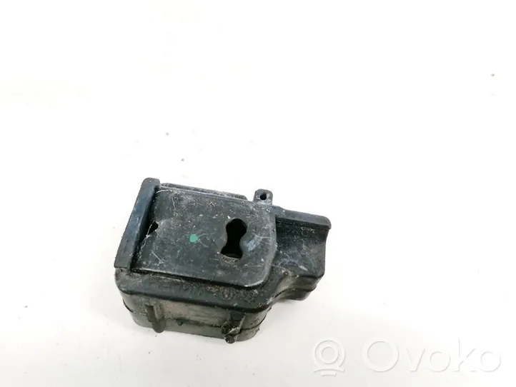 Opel Combo E Supporto di montaggio del motore 9822849580