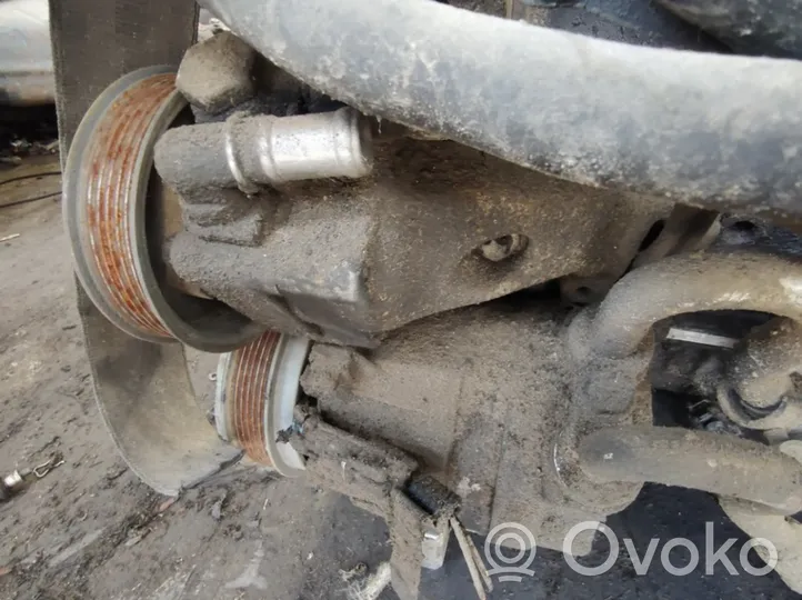 Opel Vectra B Power steering pump 