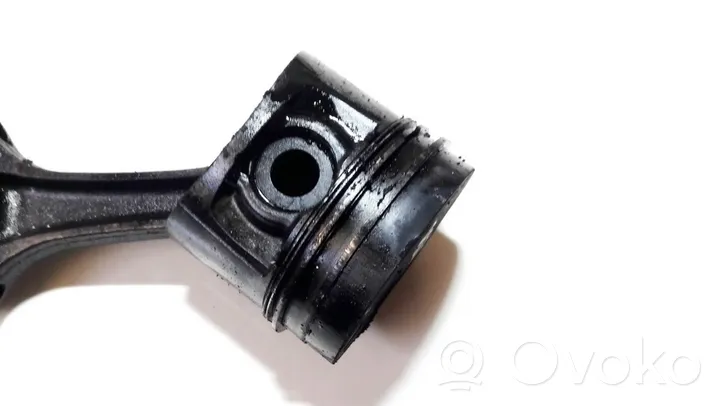 Renault Laguna I Piston with connecting rod hfc