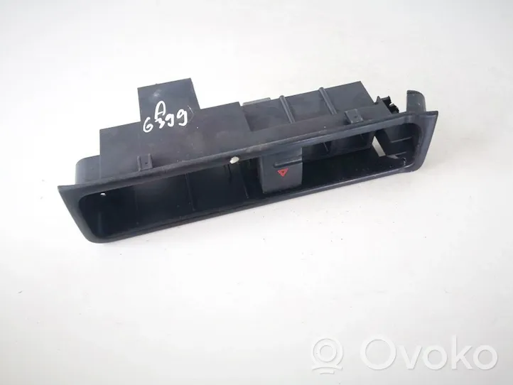 Peugeot 406 Hazard light switch 9628536777