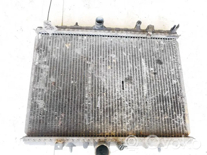 Peugeot 406 Radiateur de refroidissement 