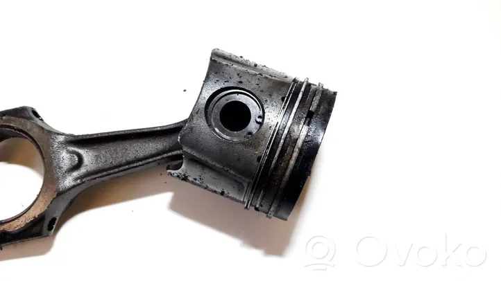 Land Rover Freelander Piston avec bielle 