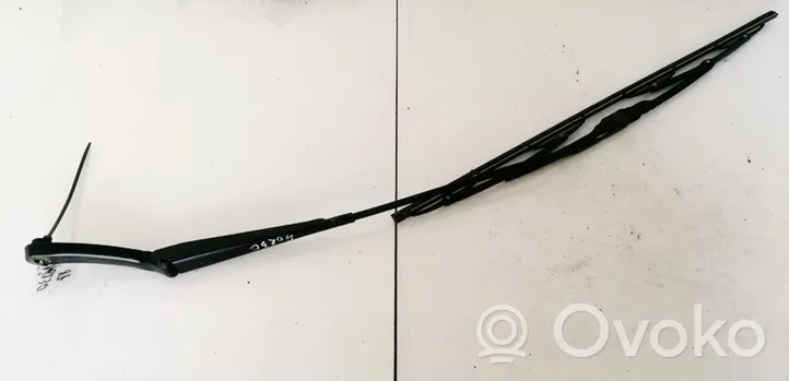 Citroen Berlingo Front wiper blade arm 962101468B