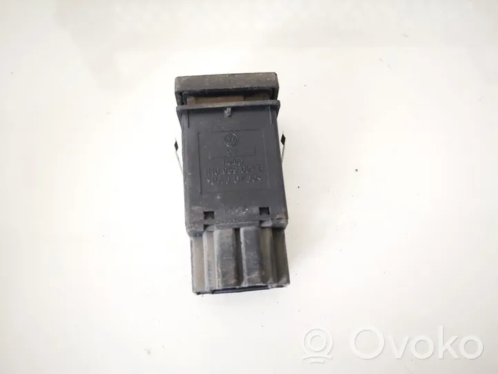 Volkswagen Golf III Windscreen/window heater switch 1h0959621b