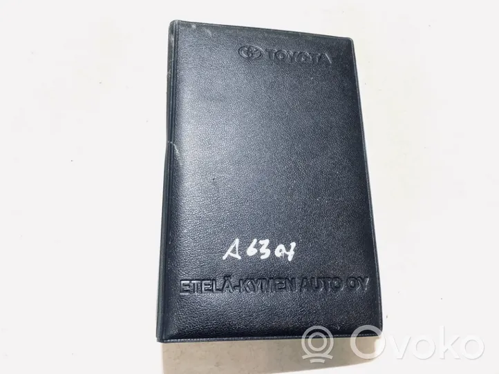 Toyota Avensis T250 Libro con el historial de mantenimiento del propietario 