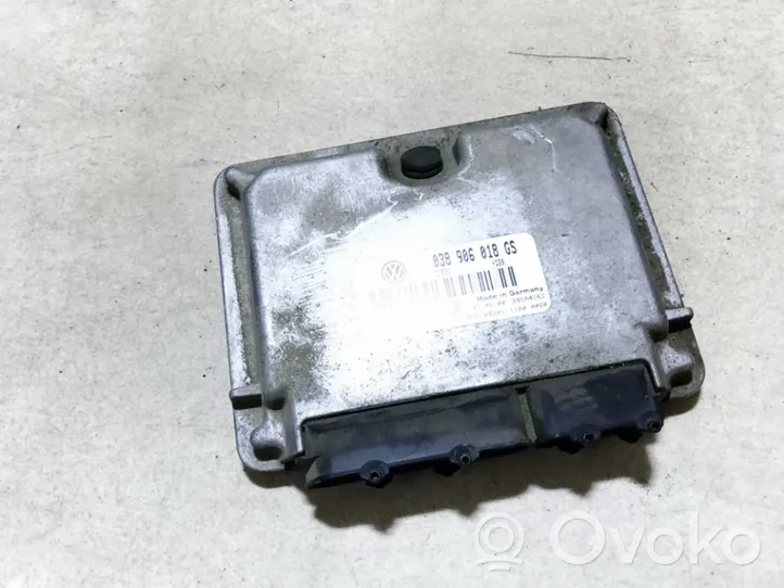 Volkswagen Bora Engine control unit/module 0281010242