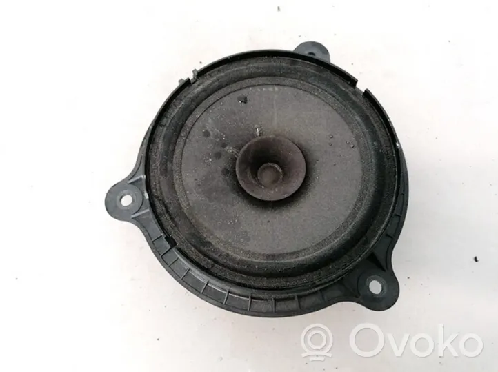 Nissan Qashqai Front door speaker 