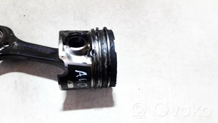 Citroen C3 Piston avec bielle 