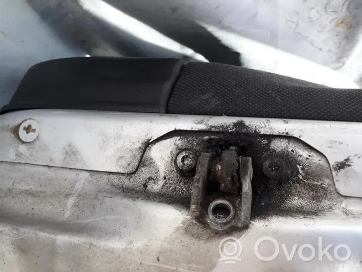 Opel Astra G Charnière arrêt tirant de porte avant 