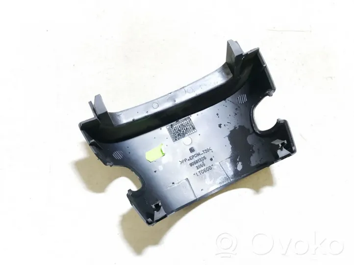 Opel Zafira A Garniture de colonne de volant 90581325