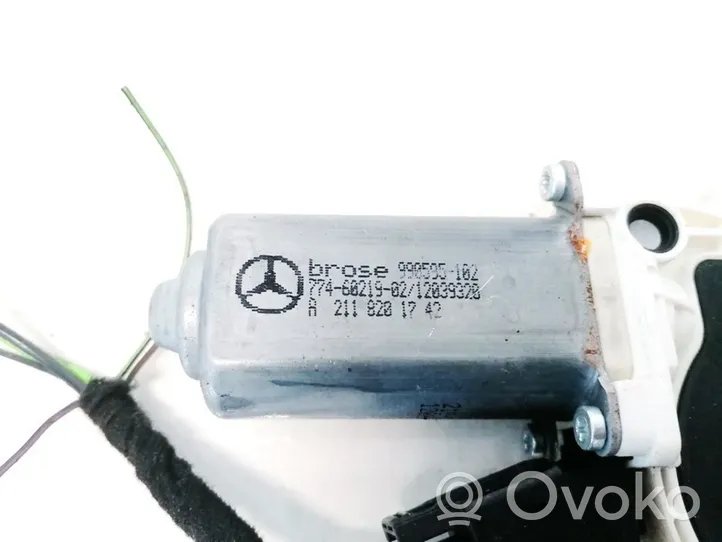 Mercedes-Benz C W203 Front door window regulator motor A2118201742