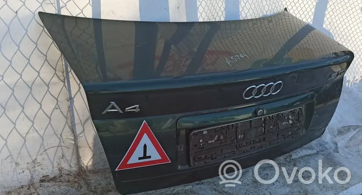 Audi A4 S4 B5 8D Takaluukun/tavaratilan kansi Zalia