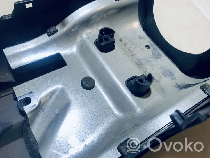Volvo V70 Ohjauspyörän pylvään verhoilu 1281971
