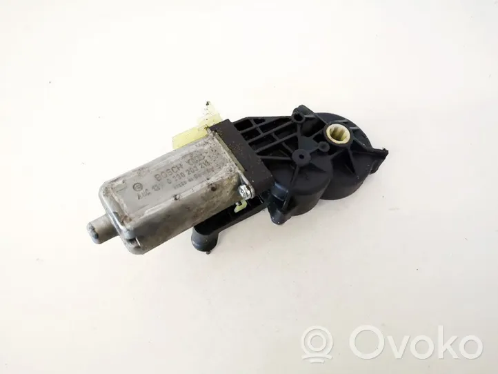 Mercedes-Benz E W211 Seat adjustment motor 0390203213