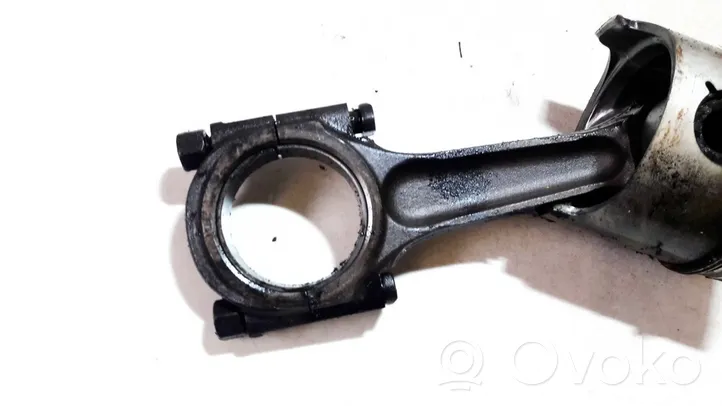 Citroen Berlingo Piston with connecting rod 