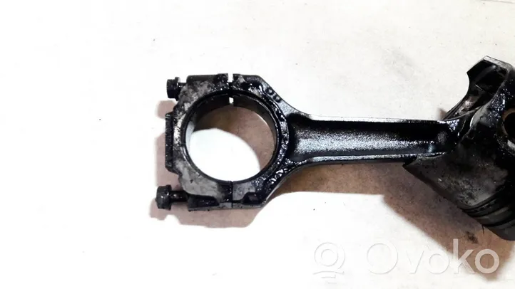 Volvo S40, V40 Piston with connecting rod 