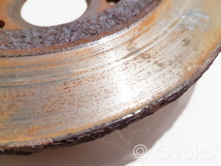 Opel Astra J Rear brake disc neventiuojamas