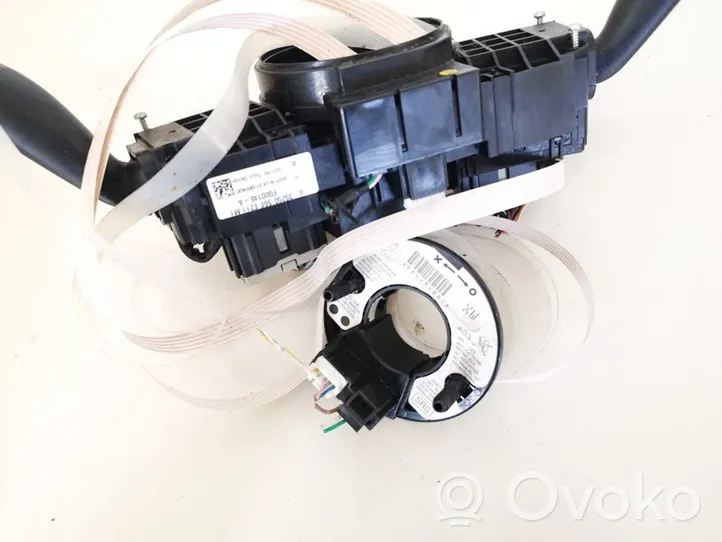 Honda CR-V Interruptor/palanca de limpiador de luz de giro 35250S6EE211M1