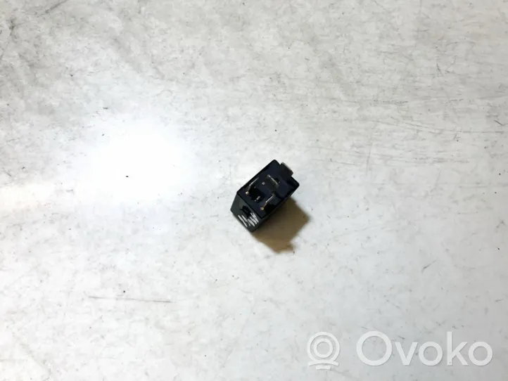 Mercedes-Benz C W203 Other relay 0025421119