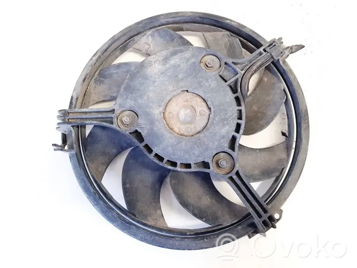 Audi A4 S4 B5 8D Radiator cooling fan shroud 