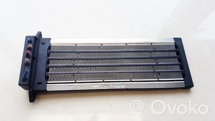 Toyota Avensis T270 Radiateur électrique de chauffage auxiliaire MF0134100243