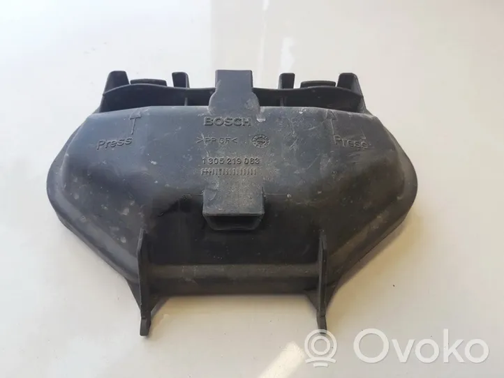 Audi A4 S4 B5 8D Osłona żarówki lampy przedniej 1305219063