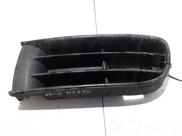 Volkswagen Polo Etupuskurin alempi jäähdytinsäleikkö 6Q0853665F