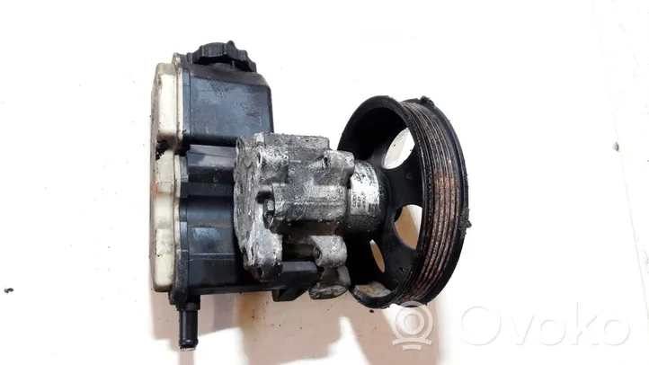 Opel Vectra B Power steering pump 90576809