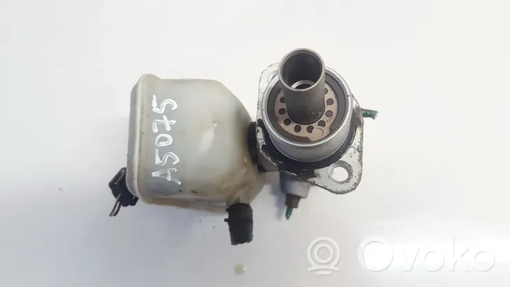 Saab 9-3 Ver1 Główny cylinder hamulca 081g2