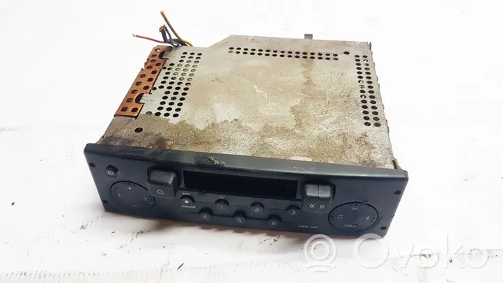 Renault Kangoo I Radio/CD/DVD/GPS head unit 7700434436