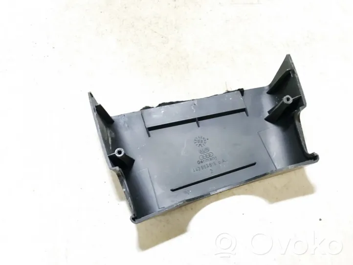 Audi 100 200 5000 C3 Rivestimento del piantone del volante 443953515