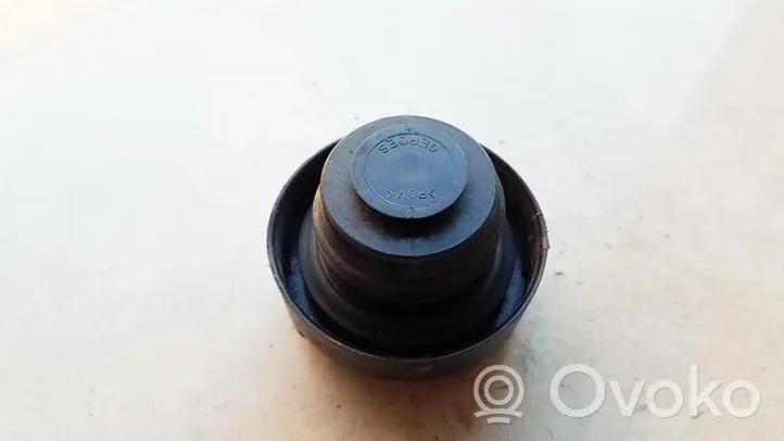 Opel Astra G Tappo del serbatoio del carburante 