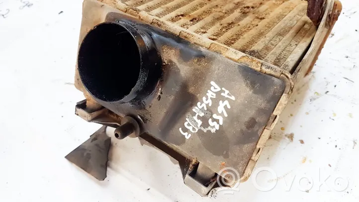 Volkswagen PASSAT B3 Chłodnica powietrza doładowującego / Intercooler 