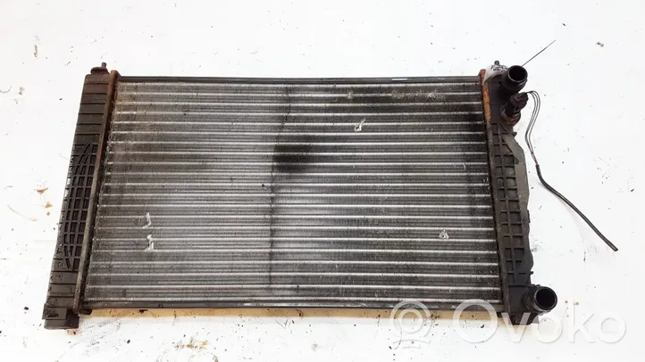 Volkswagen PASSAT B5 Radiateur de refroidissement 