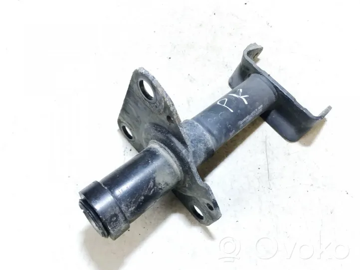 Volkswagen PASSAT B5 Support de montage de pare-chocs avant 3b0807133