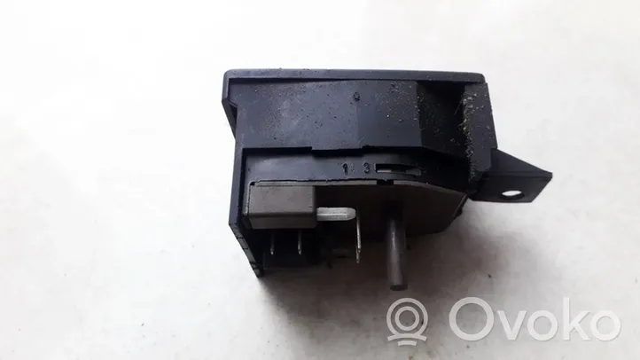 Audi 100 S4 C4 Interruptor del espejo lateral 4A0959565