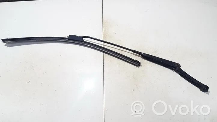 Audi A4 S4 B5 8D Front wiper blade arm 8D1955407